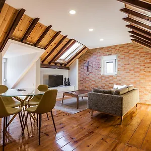 Apartment Bairrus - Principe Real/brick, Lisbon